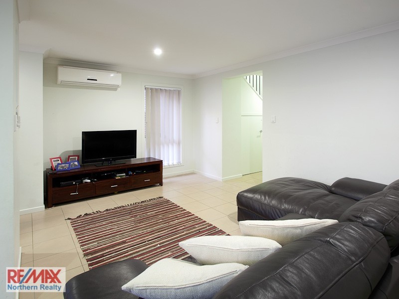 4/10 Tuxworth Place, Pimpama QLD 4209