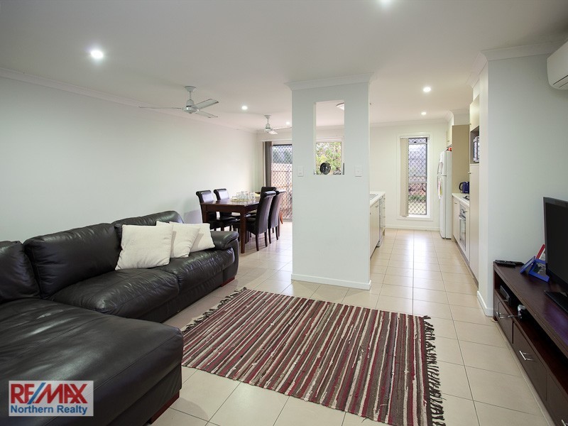 4/10 Tuxworth Place, Pimpama QLD 4209