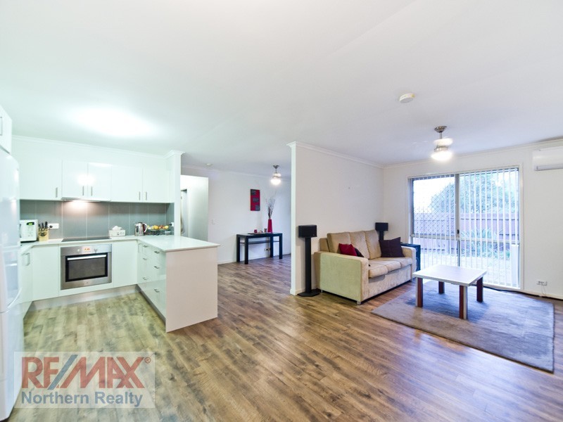 34 Burrumbeet St, Petrie QLD 4502