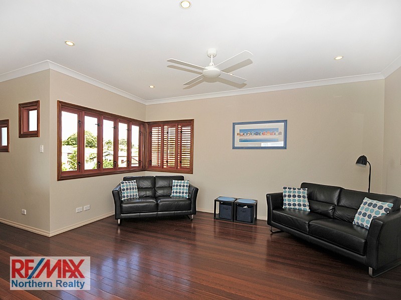 247 Brighton Rd, Sandgate QLD 4017