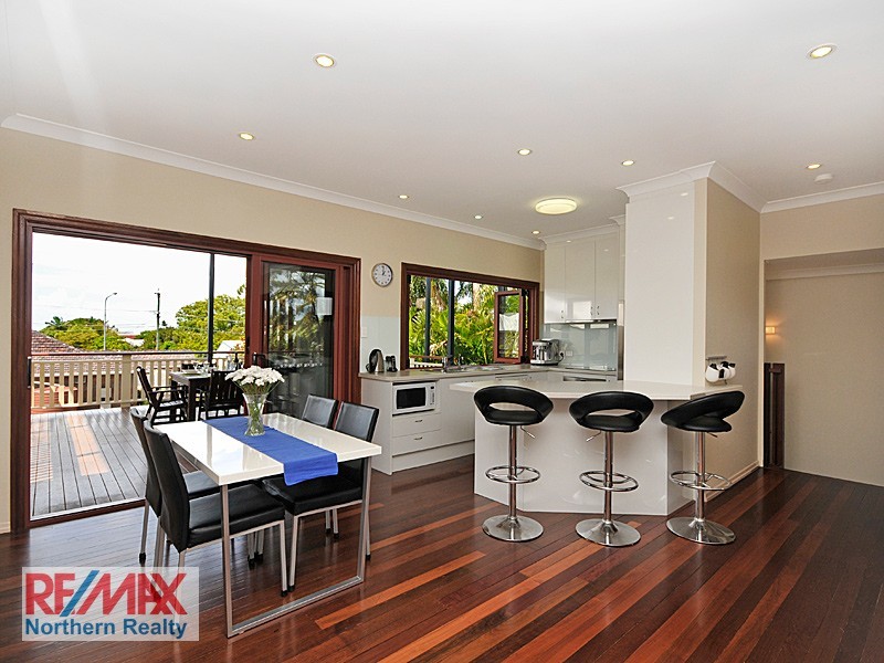 247 Brighton Rd, Sandgate QLD 4017