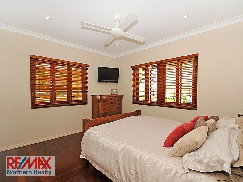247 Brighton Rd, Sandgate QLD 4017