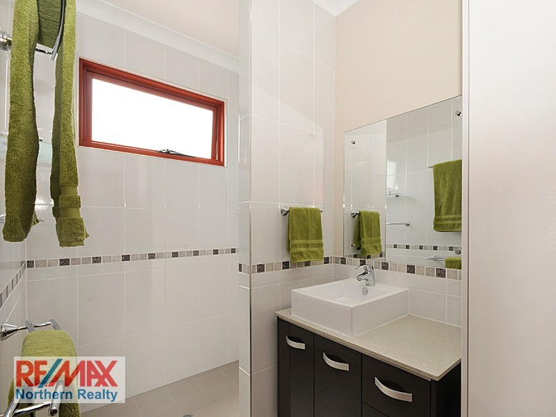 247 Brighton Rd, Sandgate QLD 4017