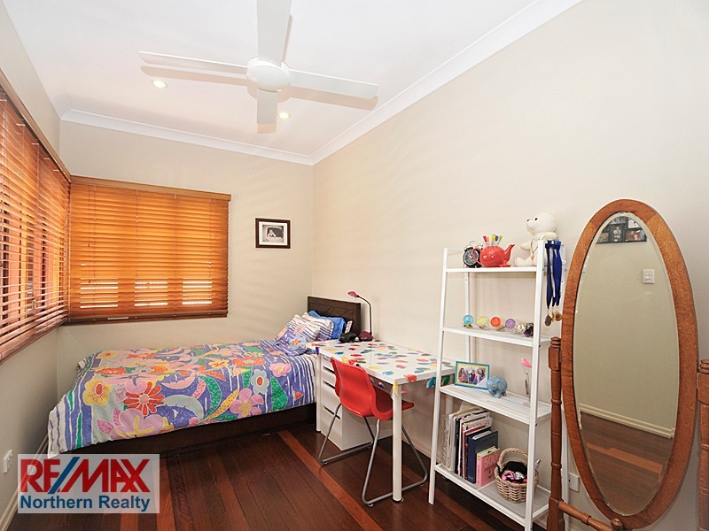 247 Brighton Rd, Sandgate QLD 4017