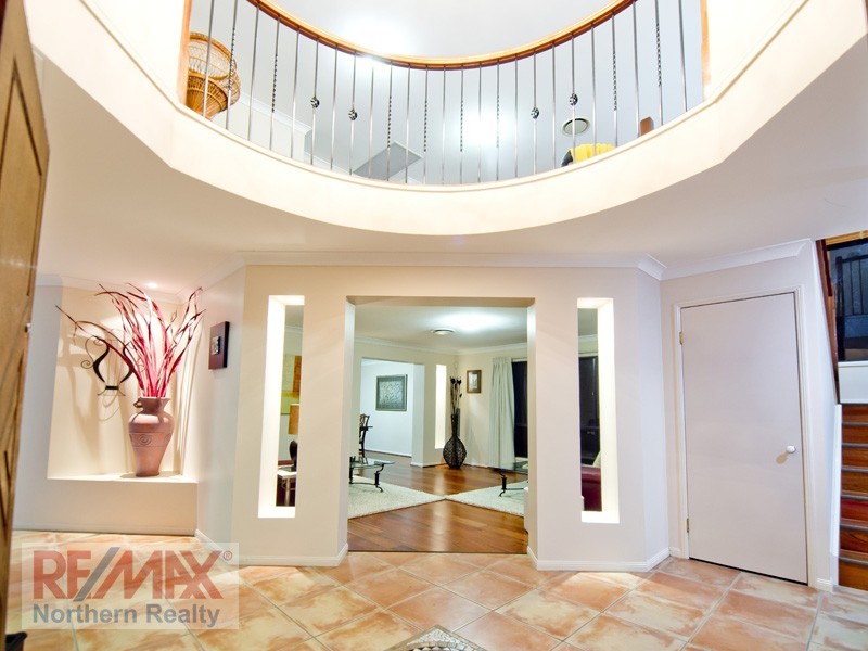 34 Fiddlewood Place, Bridgeman Downs QLD 4035