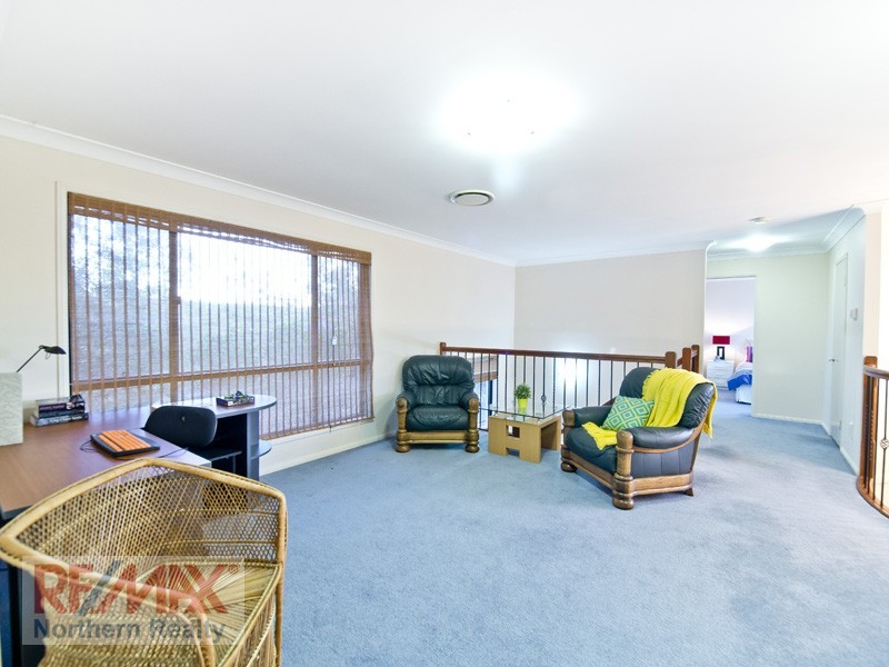 34 Fiddlewood Place, Bridgeman Downs QLD 4035