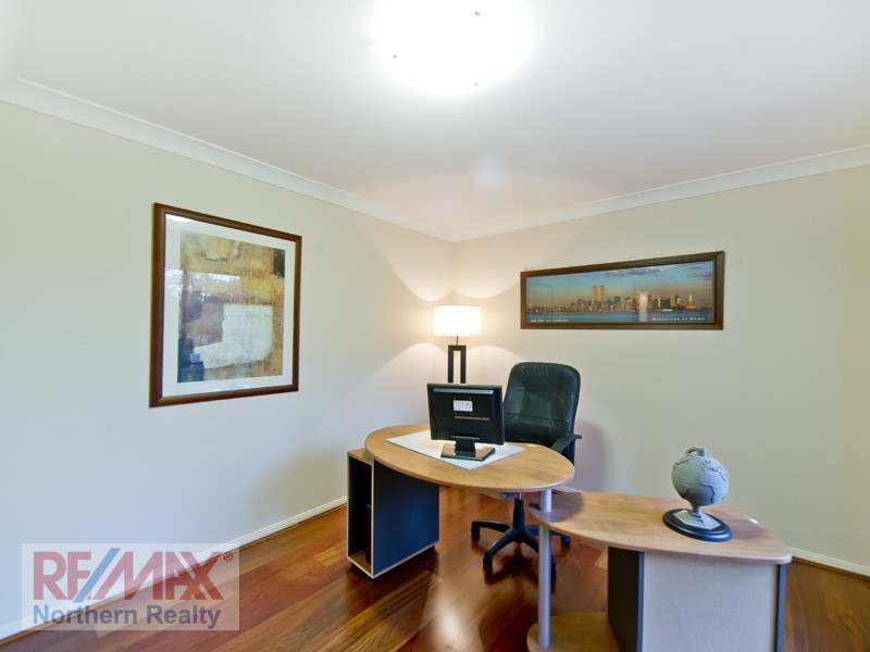 34 Fiddlewood Place, Bridgeman Downs QLD 4035