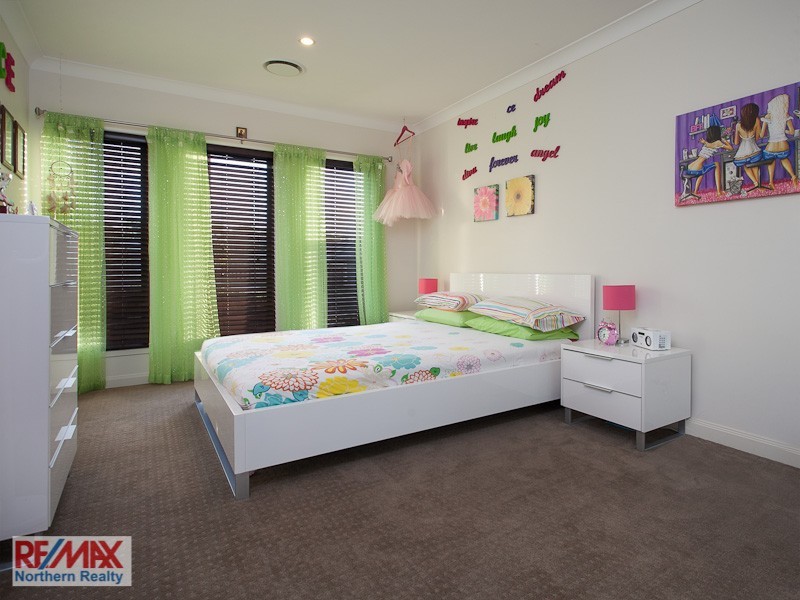 60 Rolland Parade, Warner QLD 4500