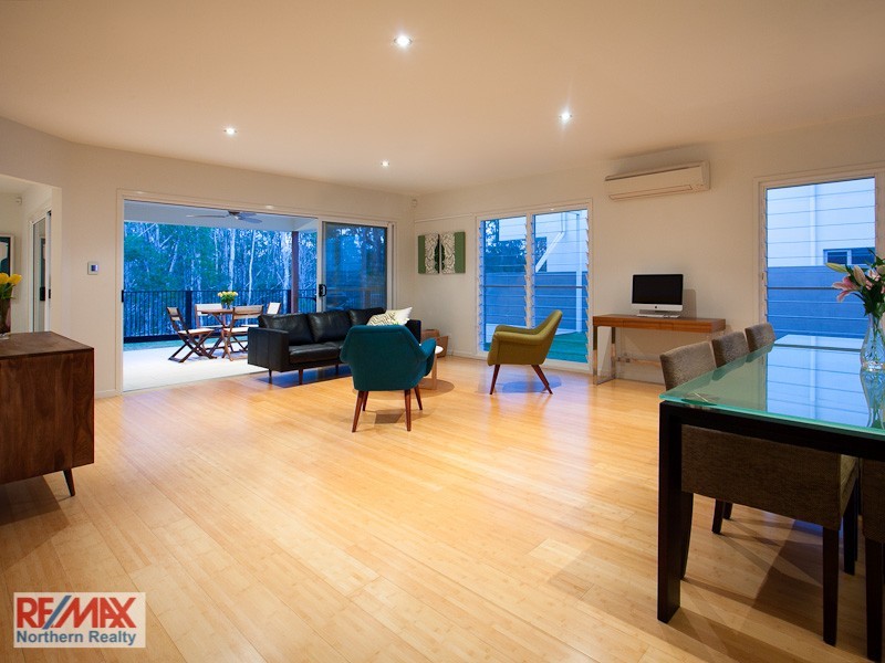 4 Waterway Cr, Murrumba Downs QLD 4503