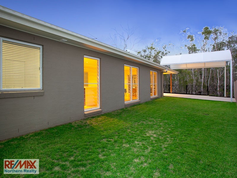 4 Waterway Cr, Murrumba Downs QLD 4503