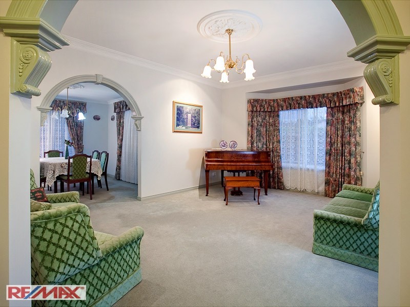 2 Dorchester Court, Murrumba Downs QLD 4503