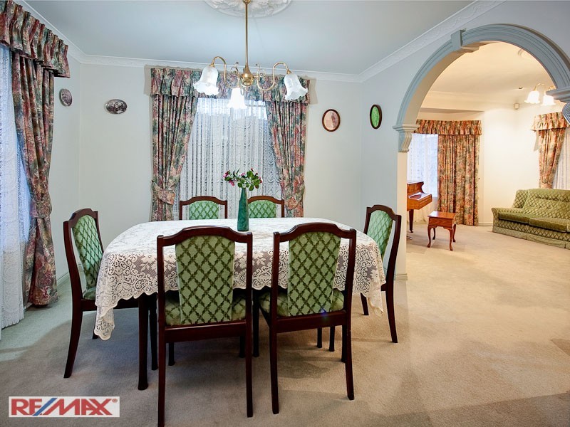 2 Dorchester Court, Murrumba Downs QLD 4503