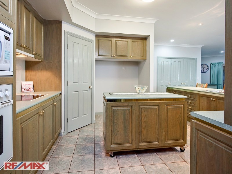 2 Dorchester Court, Murrumba Downs QLD 4503