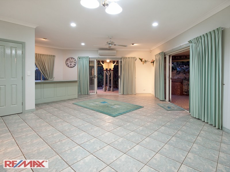 2 Dorchester Court, Murrumba Downs QLD 4503