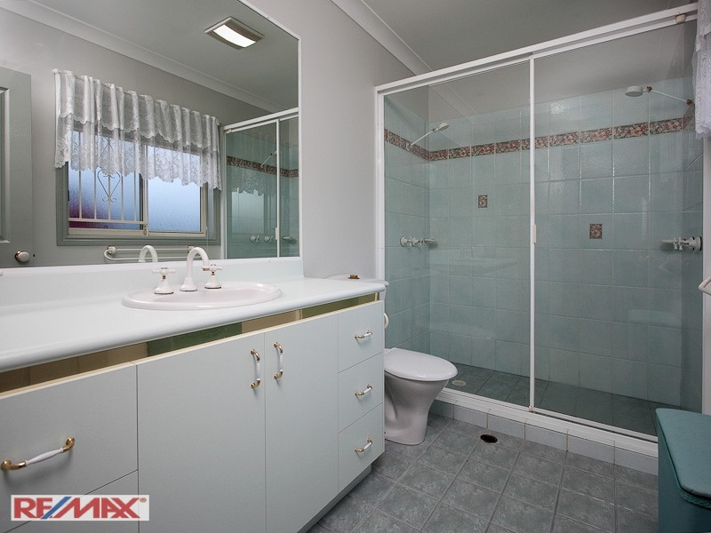 2 Dorchester Court, Murrumba Downs QLD 4503