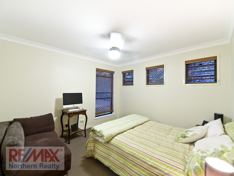 12 Bella Street, Cashmere QLD 4500