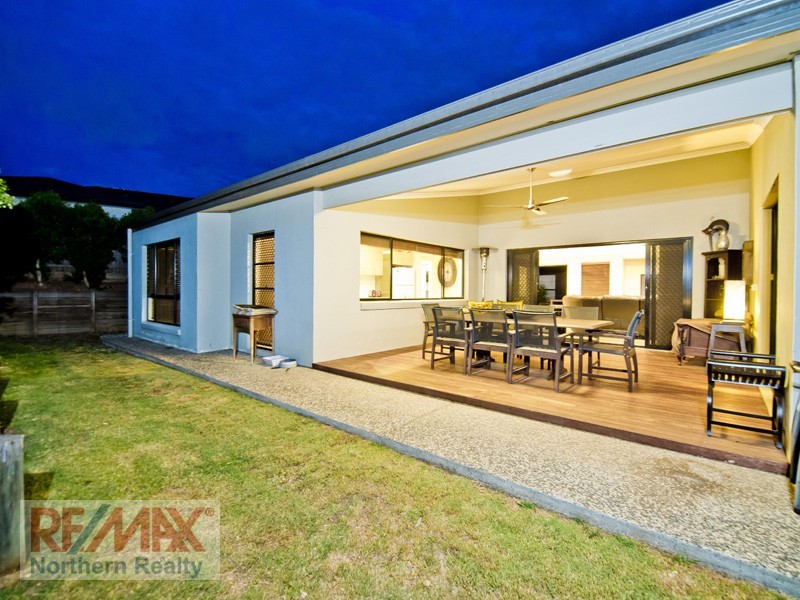 12 Bella Street, Cashmere QLD 4500