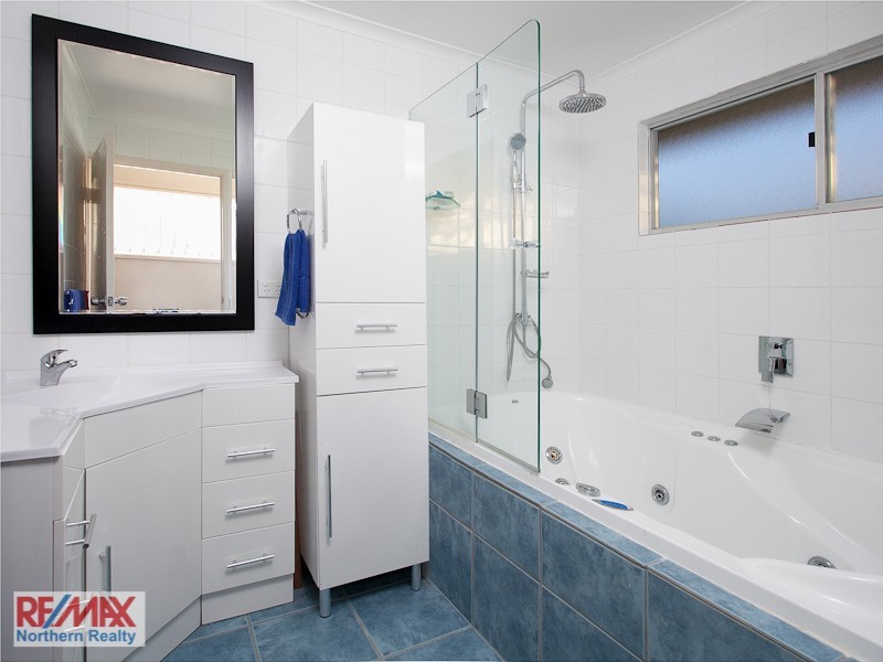 3 Acacia Street, Everton Hills QLD 4053