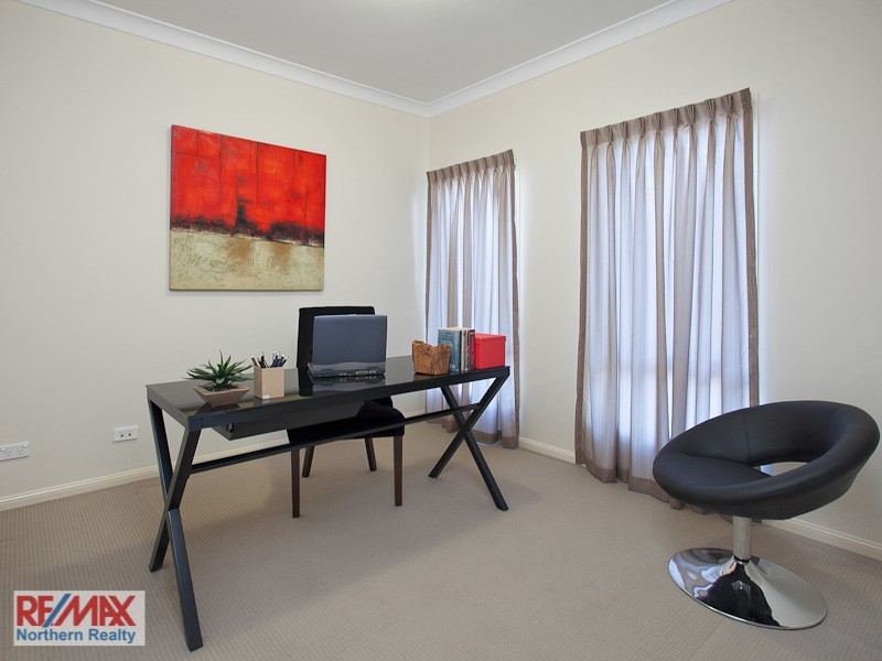 19 Oakwood Road, Warner QLD 4500