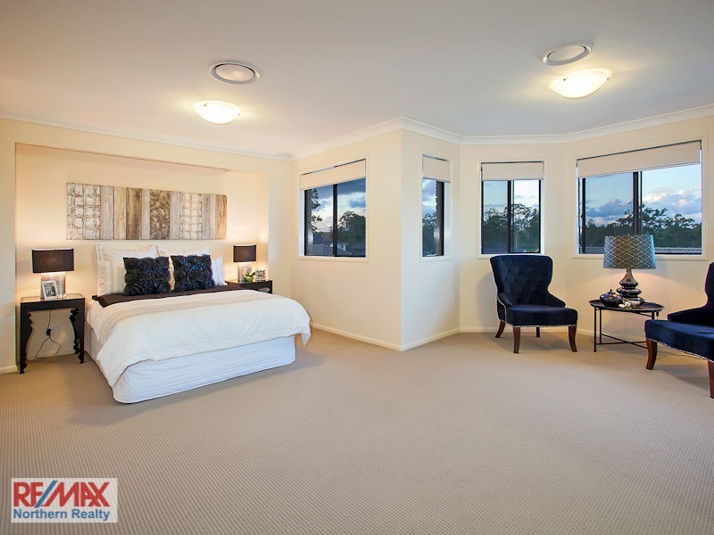 19 Oakwood Road, Warner QLD 4500