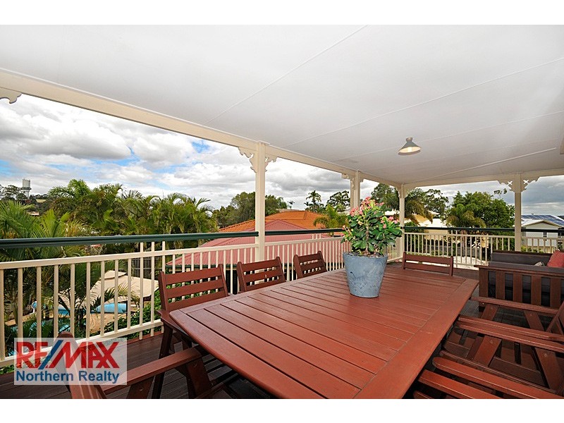9 Camara Ct, Eatons Hill QLD 4037
