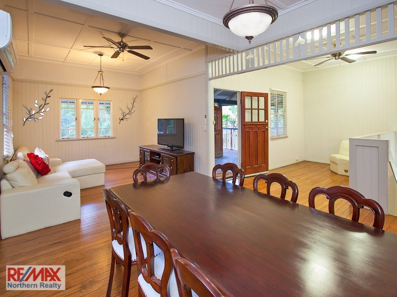 43 Dayboro Road, Petrie QLD 4502