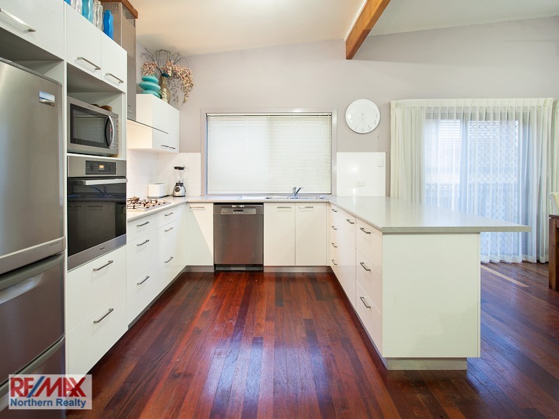 9 Third Avenue, Toorbul QLD 4510