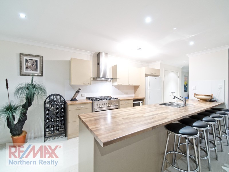 19 Lowai Court, Albany Creek QLD 4035