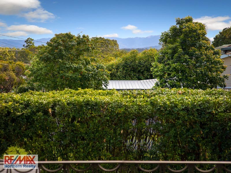 15 Levant Street, Albany Creek QLD 4035