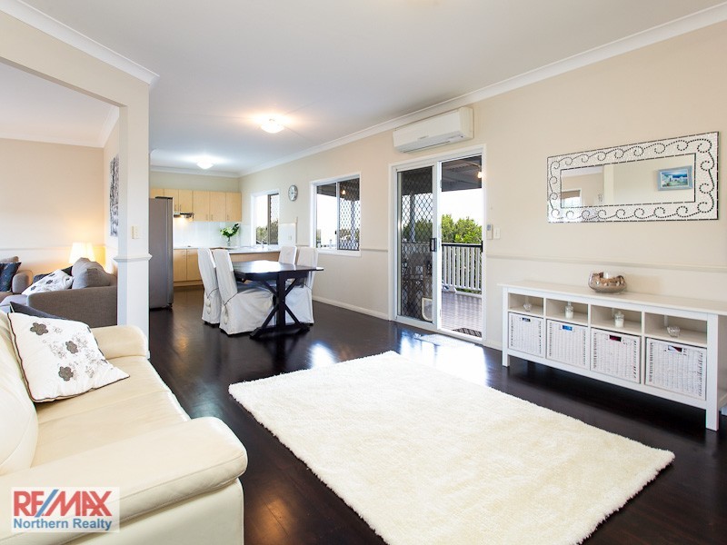 5 Fairy Place, Eatons Hill QLD 4037