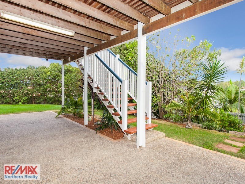 5 Fairy Place, Eatons Hill QLD 4037