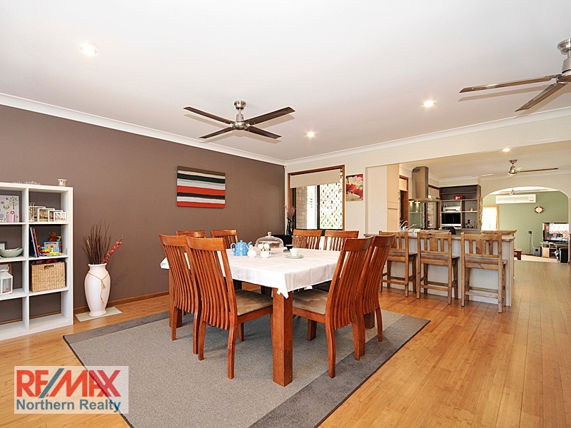 142 Faheys Rd West, Albany Creek QLD 4035