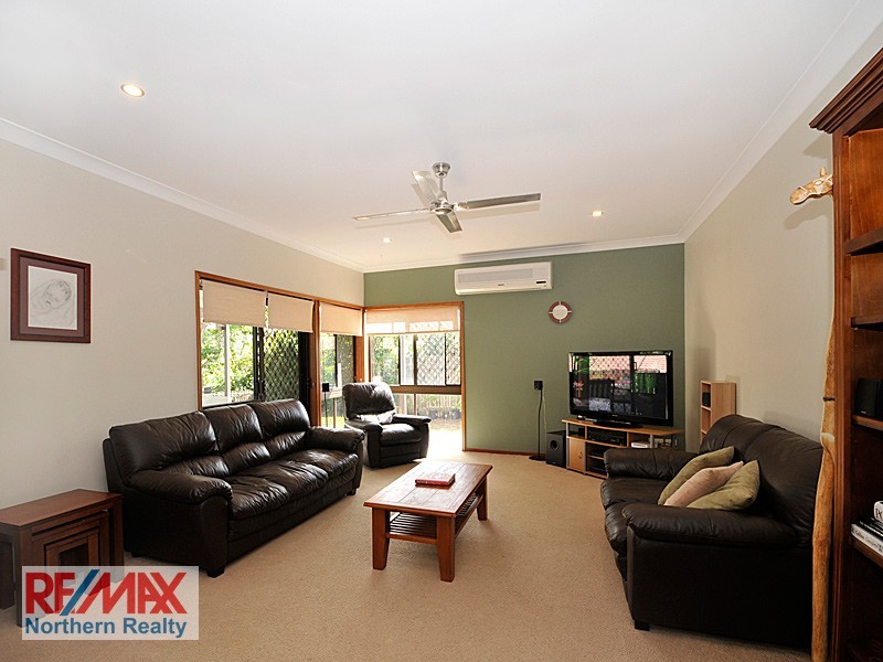 142 Faheys Rd West, Albany Creek QLD 4035