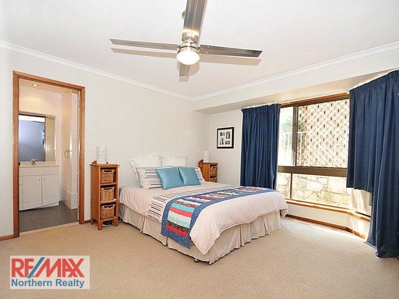 142 Faheys Rd West, Albany Creek QLD 4035