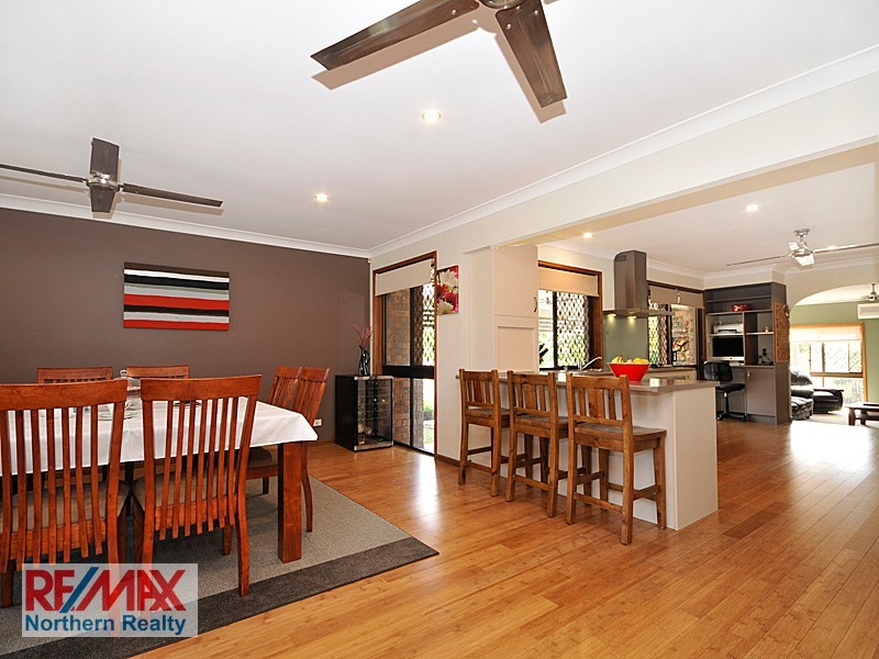 142 Faheys Rd West, Albany Creek QLD 4035