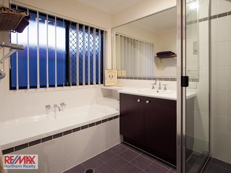 29 Oakwood Road, Warner QLD 4500