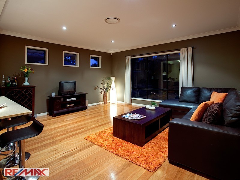 15 Rivergum Drive, Eatons Hill QLD 4037