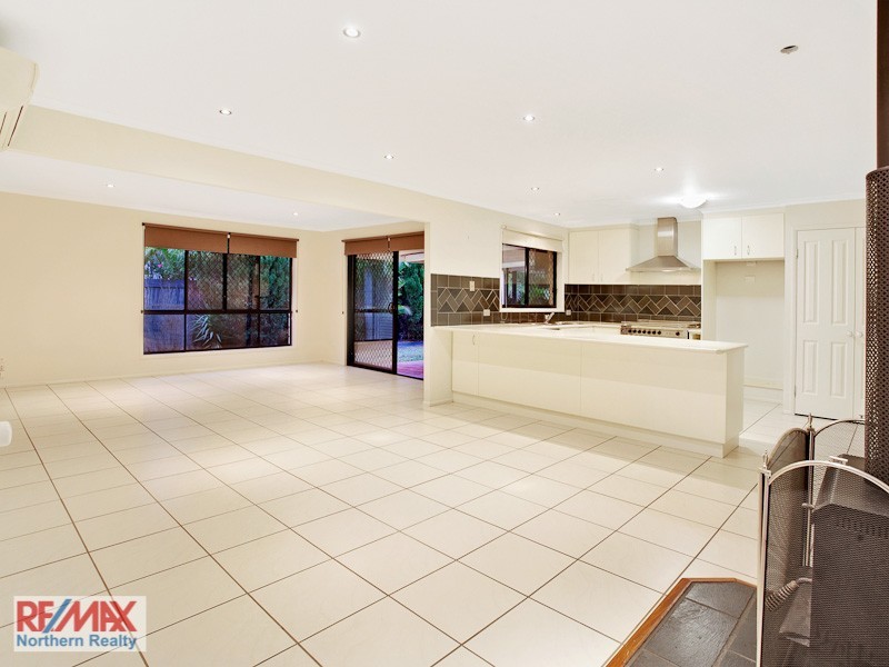 16 Avondale Road, Warner QLD 4500