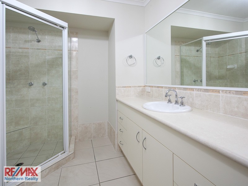 16 Avondale Road, Warner QLD 4500