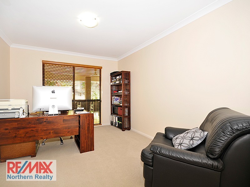 8 Black Bean Court, Albany Creek QLD 4035