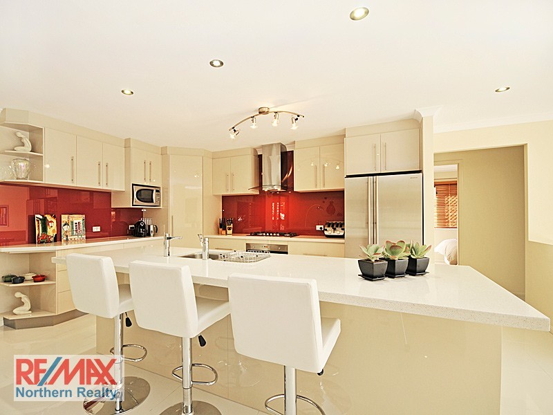 8 Black Bean Court, Albany Creek QLD 4035