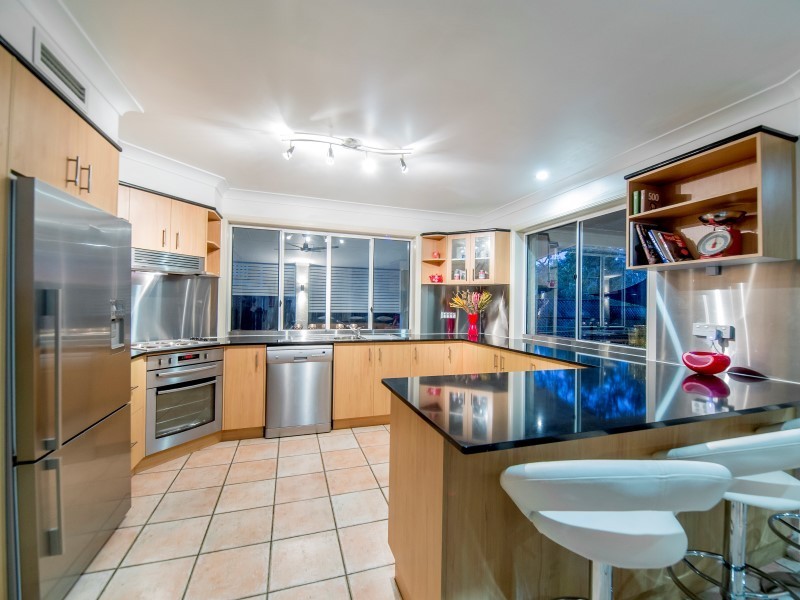 8 Wivenhoe Avenue, Albany Creek QLD 4035