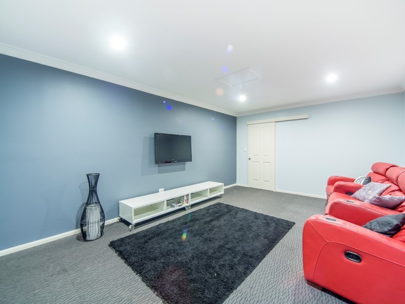 8 Wivenhoe Avenue, Albany Creek QLD 4035