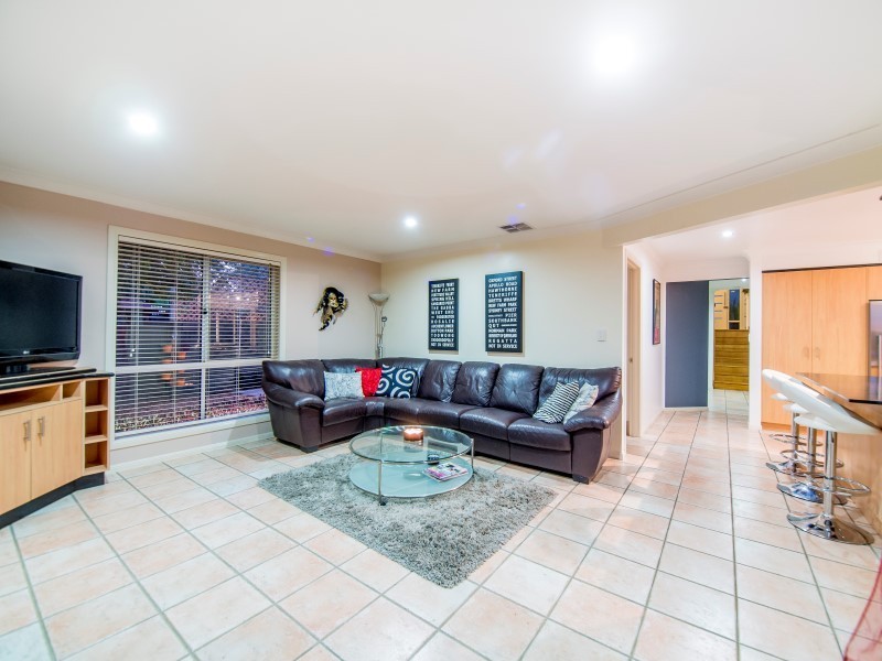 8 Wivenhoe Avenue, Albany Creek QLD 4035