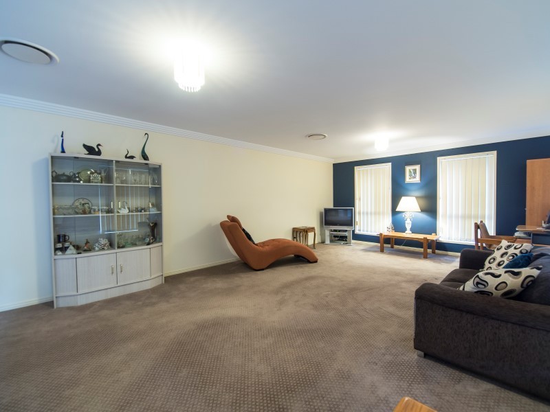 17 Brian Morrison Drive, Albany Creek QLD 4035