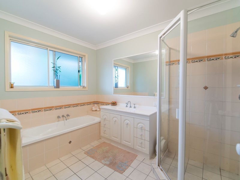 17 Brian Morrison Drive, Albany Creek QLD 4035