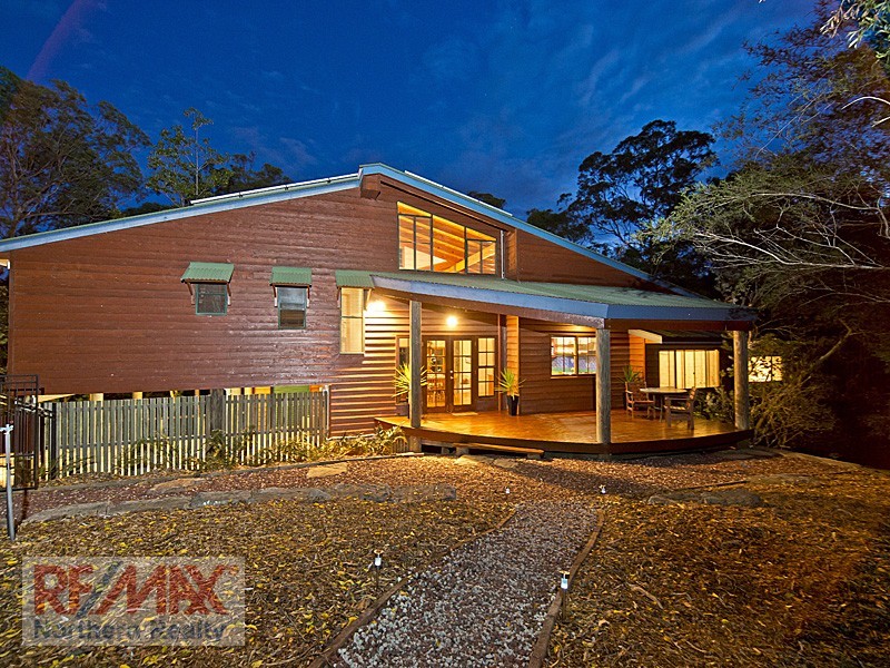42 Lascelle Ct, Eatons Hill QLD 4037