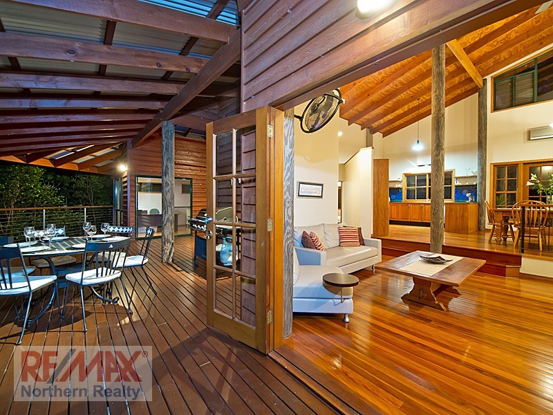 42 Lascelle Ct, Eatons Hill QLD 4037