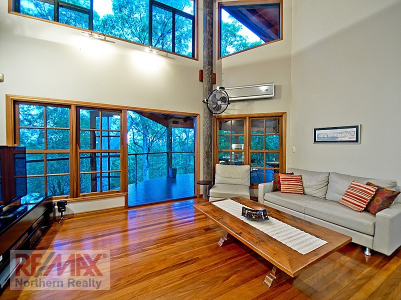 42 Lascelle Ct, Eatons Hill QLD 4037