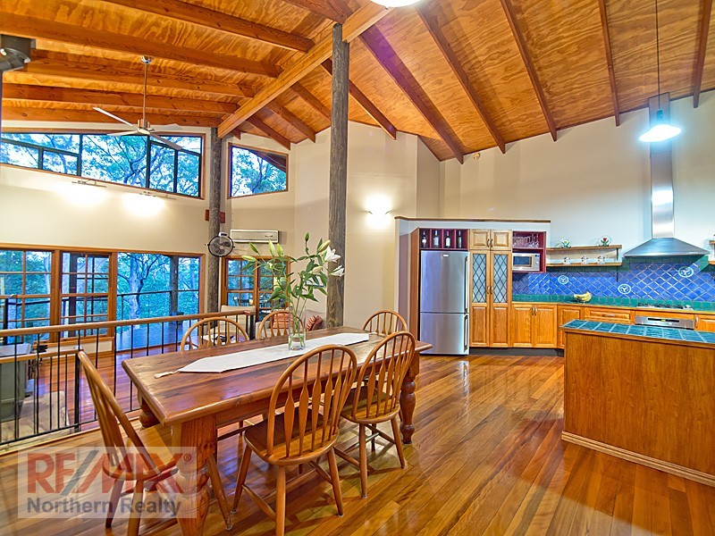 42 Lascelle Ct, Eatons Hill QLD 4037